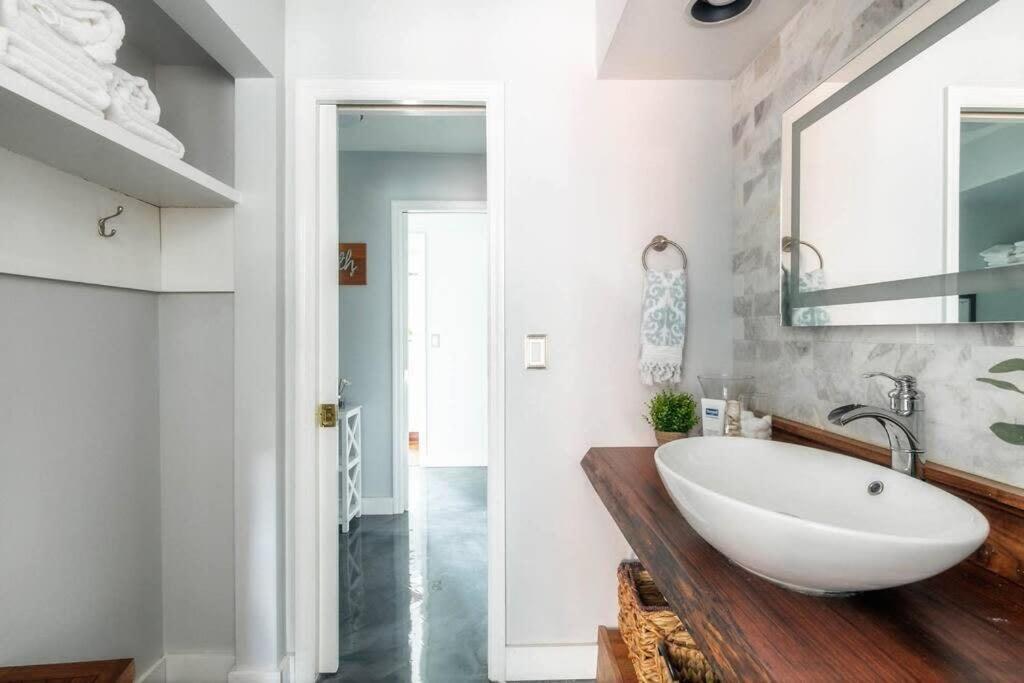 Walk To Broadway Charming Modern Historic Townhome 纳什维尔 外观 照片