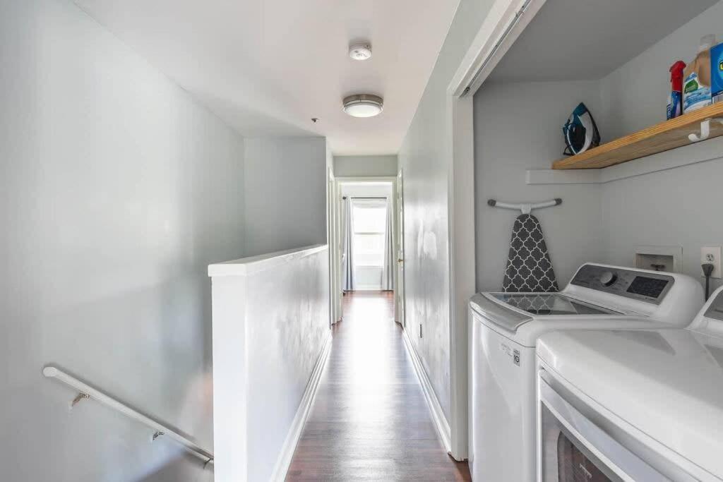 Walk To Broadway Charming Modern Historic Townhome 纳什维尔 外观 照片